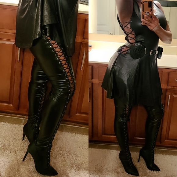 Lace up crotch high boots - Picture 2 of 11